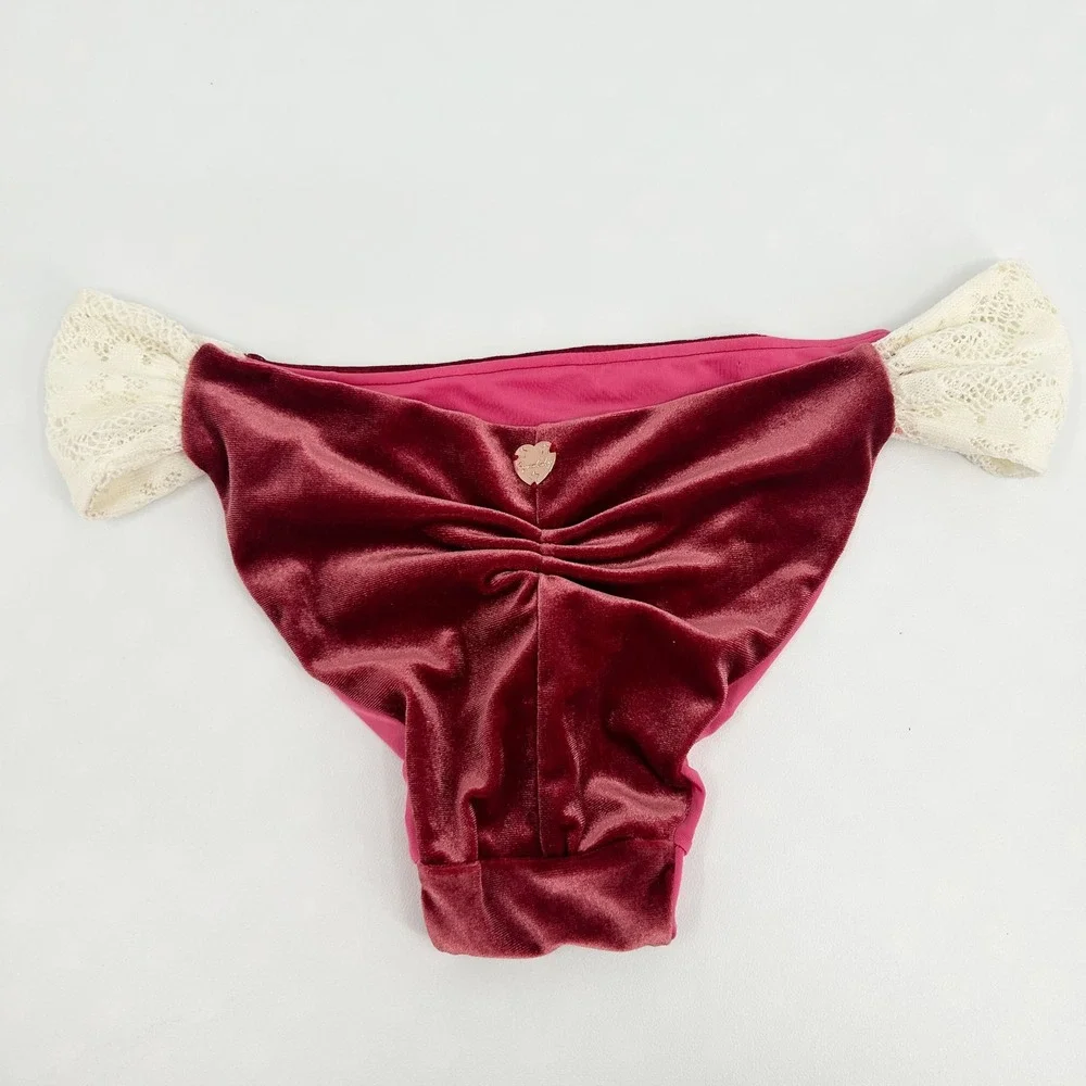 Cynababy Womens Velvet‎ Crochet Lace Trim Bikini Bottoms Size M ASO Hannah Davis